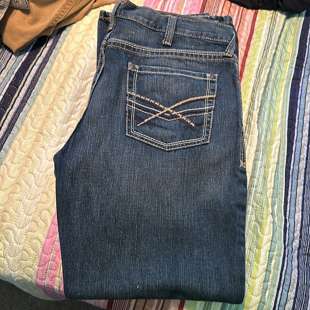Like new ariat jeans
